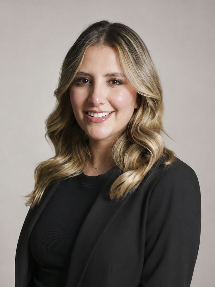 Carolina — Head of Strategy at Reino7